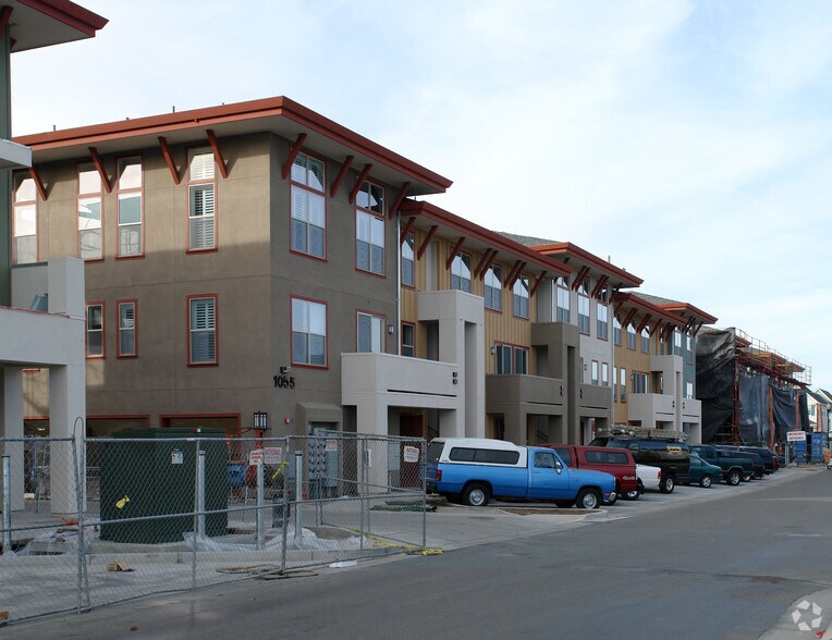 More Photos Of 965 Doubles Dr, Santa Rosa Apartments For Lease