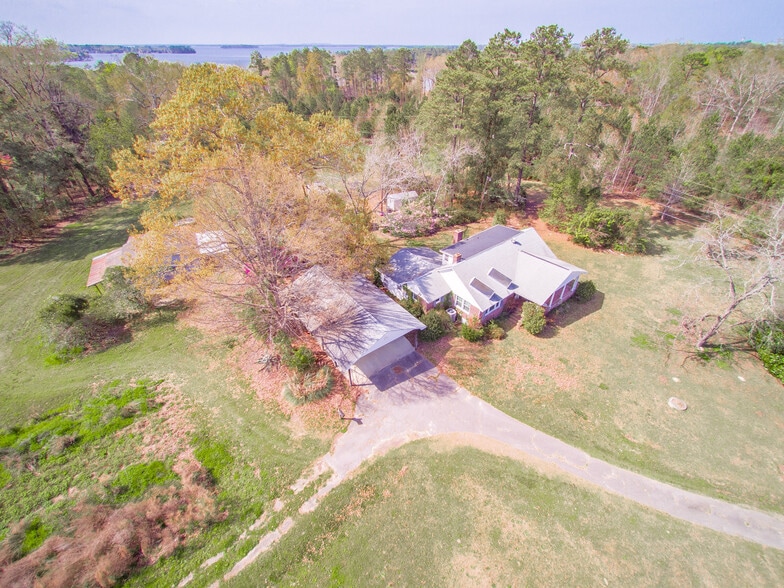 More Photos Of 1415 N Lake Dr, Lexington Land For Sale
