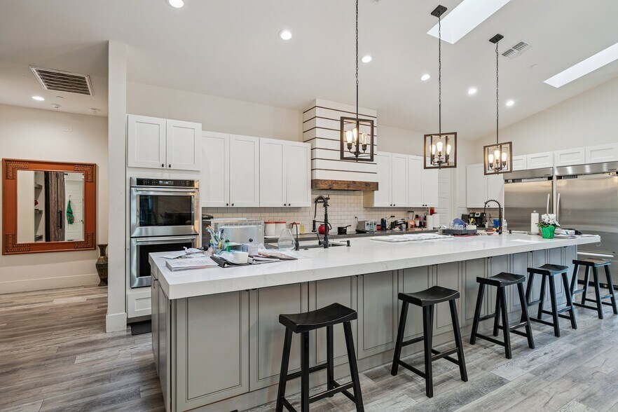 More Photos Of 3111 E Acoma Dr, Phoenix Assisted Living For Sale