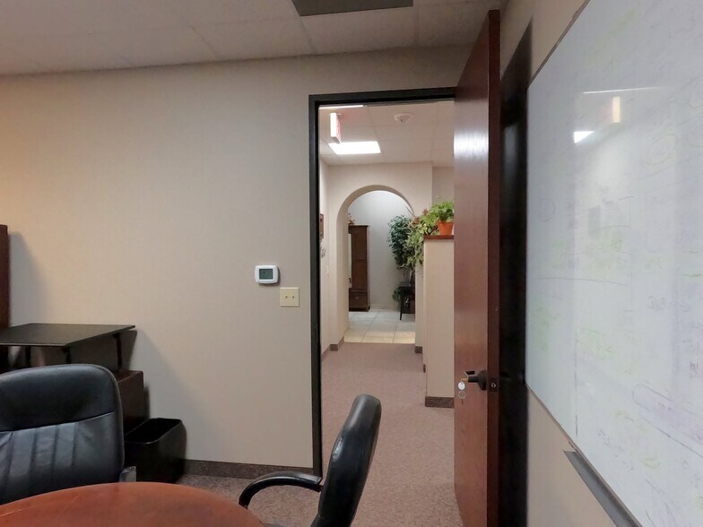 More Photos Of 6570 Naaman Forest Blvd, Garland Medical For Sale