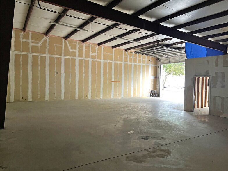 More Photos Of 2745 Industry Center Rd, Saint Augustine Warehouse For Lease