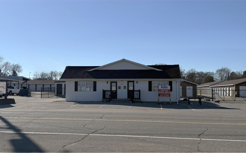 Primary Photo Of 1003 N Saginaw St, Durand Office For Lease