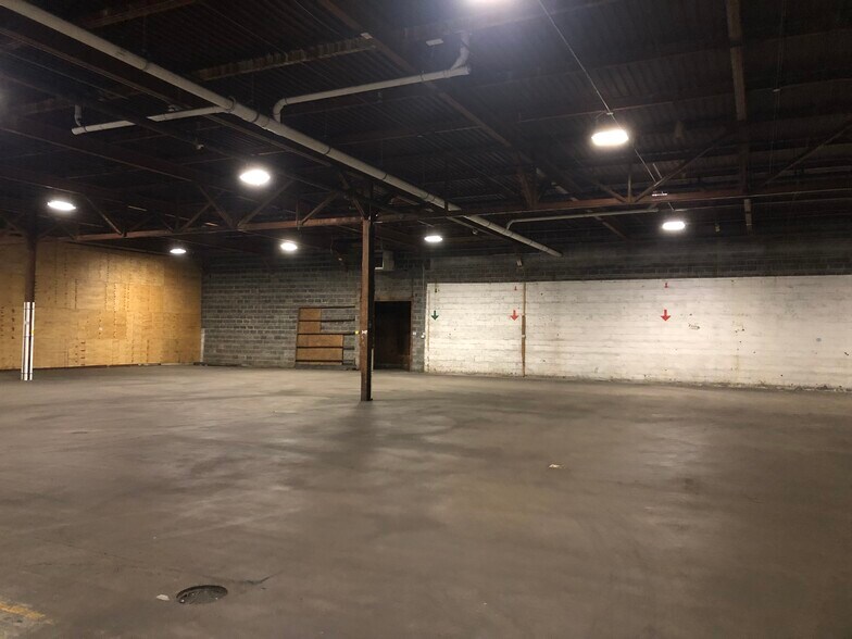 More Photos Of 263-275 Park Ave, East Hartford Warehouse For Lease