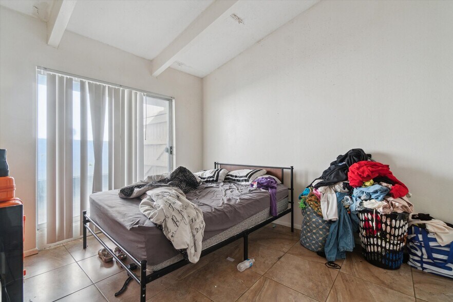 More Photos Of 4248 N 76th St, Milwaukee Storefront Retail Residential For Sale