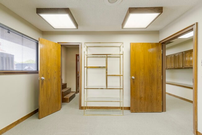 More Photos Of 1719 E 71st St, Tulsa Office Residential For Sale