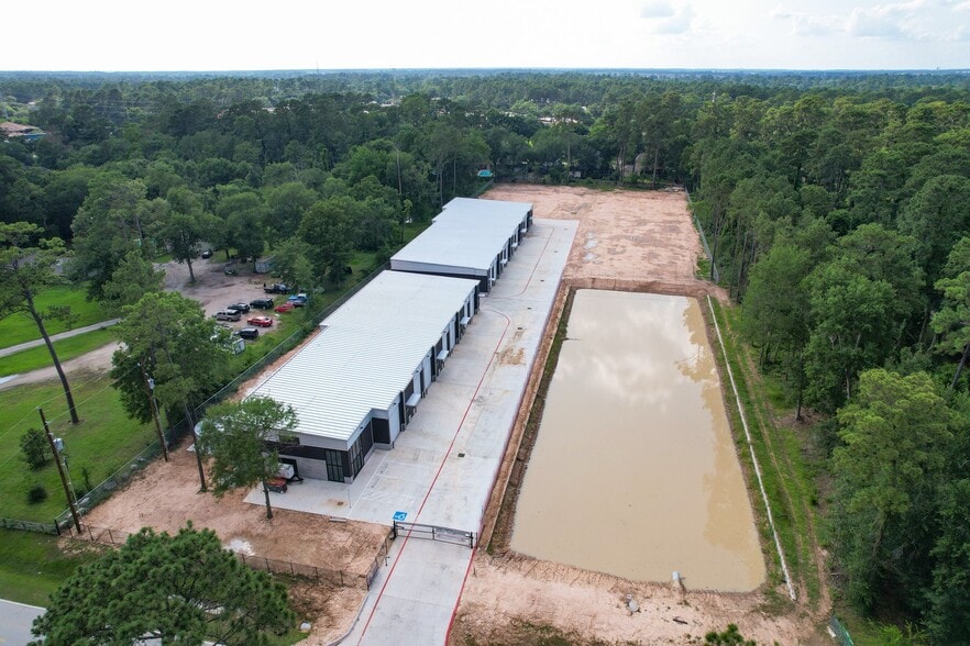 More Photos Of 12402 Malcomson Rd, Houston Self Storage For Sale