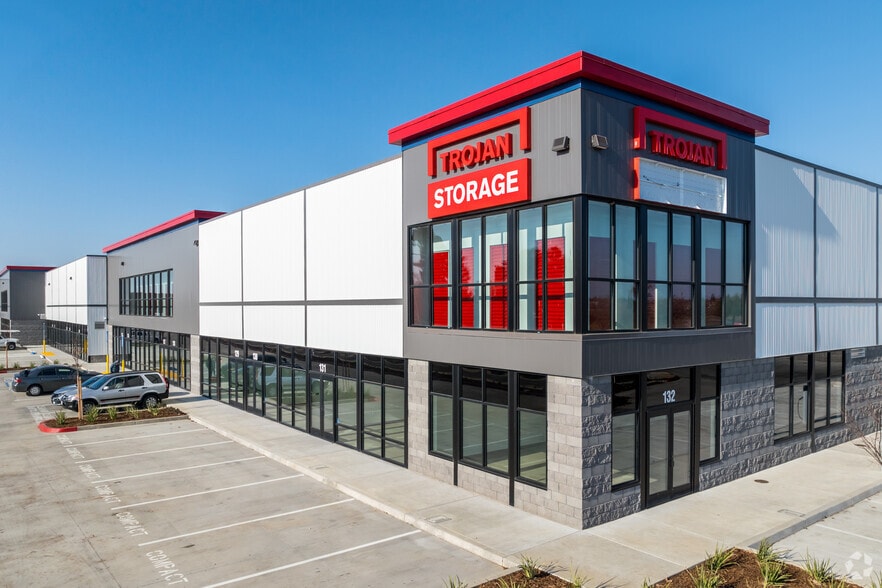 Primary Photo Of 9025 Big Horn Blvd, Elk Grove Flex For Lease