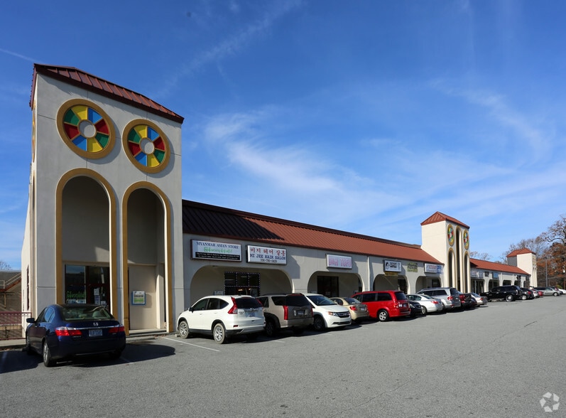 More Photos Of 4929 W Market St, Greensboro General Retail For Sale