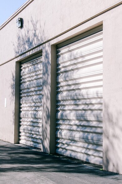 More Photos Of 8001 W 26th Ave, Hialeah Warehouse For Lease