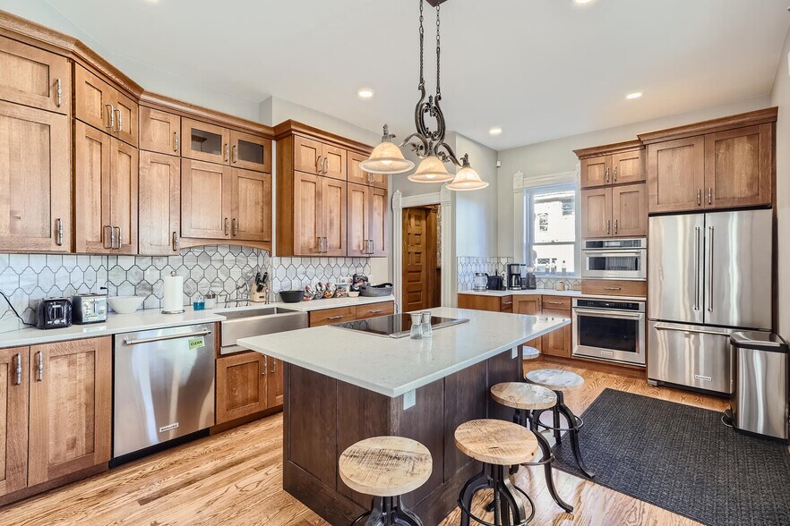 More Photos Of 1400 Josephine St, Denver Office For Sale