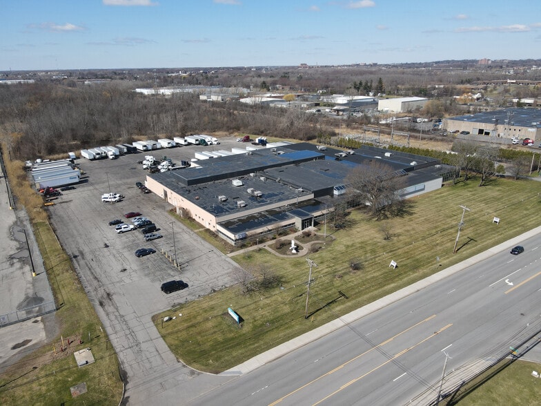 More Photos Of 3111 Winton Rd S, Rochester Office For Sale