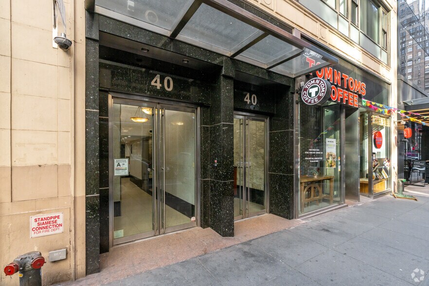 More Photos Of 40 W 37th St, New York Office For Lease