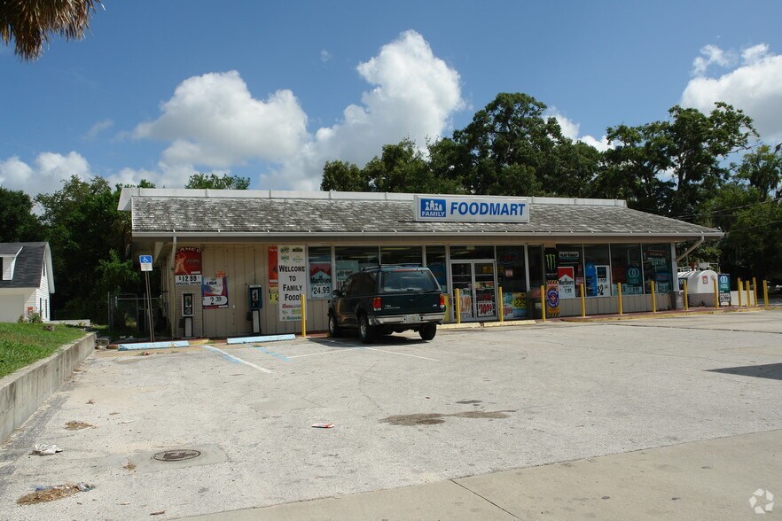 More Photos Of 701 W New York Ave, Deland Convenience Store For Sale