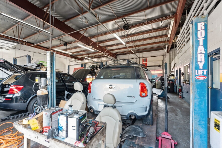 More Photos Of 6135 Salt Springs Rd, Port Richey Auto Repair For Sale