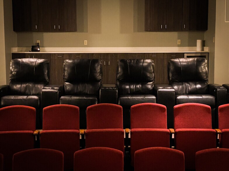 More Photos Of 710 Presidential Dr, Richardson Office For Lease