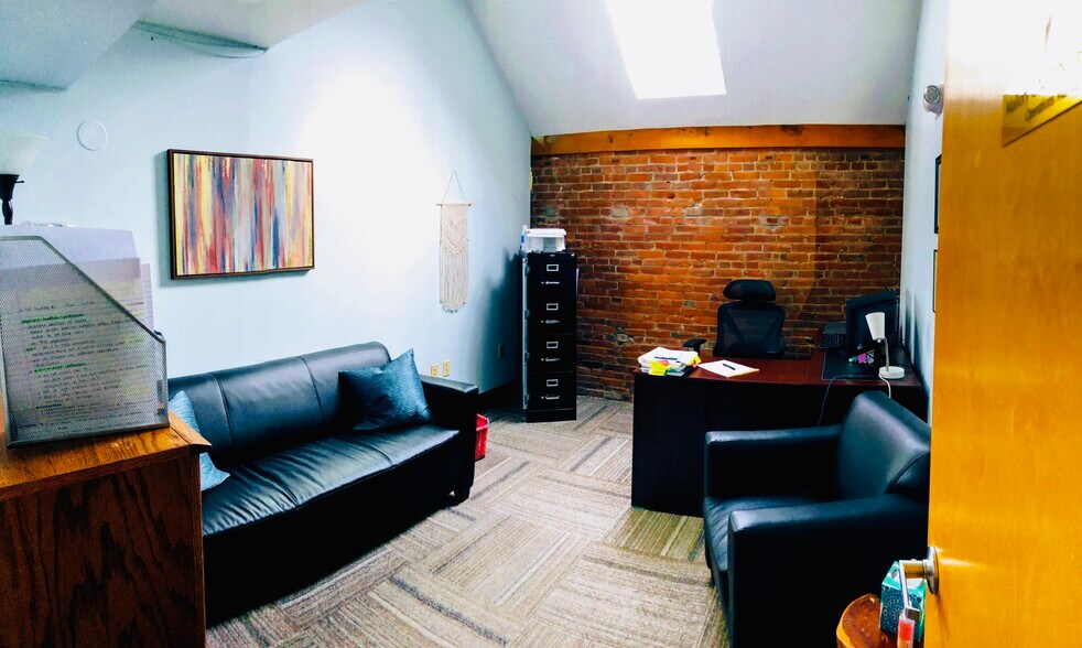 More Photos Of 162 Hegeman Ave, Colchester Medical For Lease