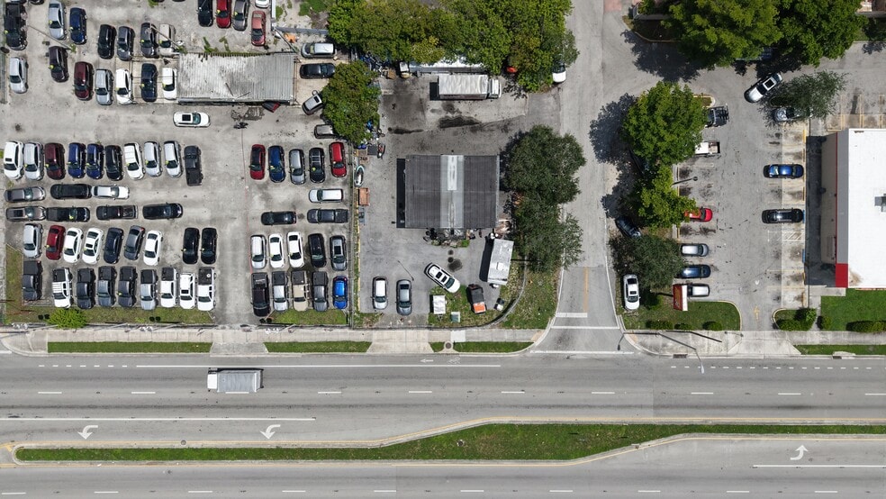 More Photos Of 9301 NW 27th Ave, Miami Auto Dealership For Sale