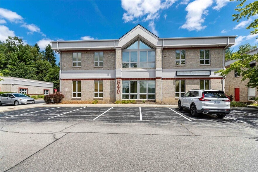 More Photos Of 810 University City Blvd, Blacksburg Office Residential For Sale