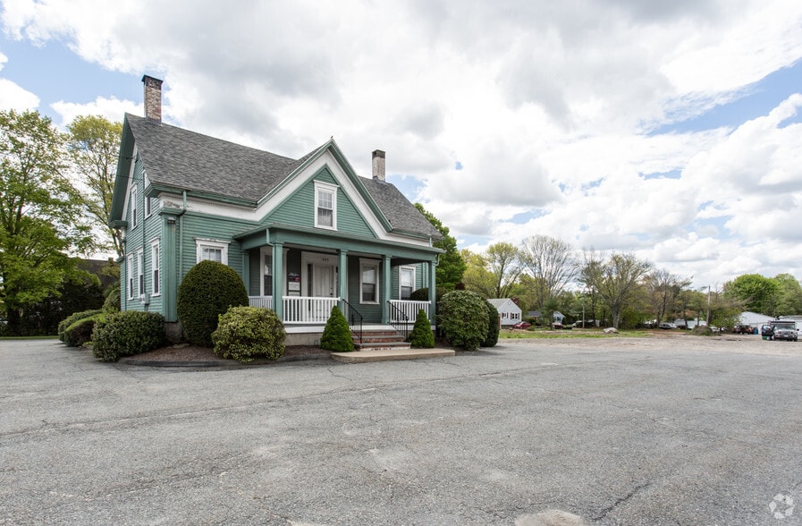More Photos Of 825 Broadway, Raynham Office For Sale