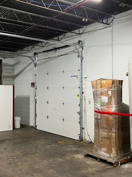 More Photos Of 1243 E Garner Bagnal Blvd, Statesville Warehouse For Lease