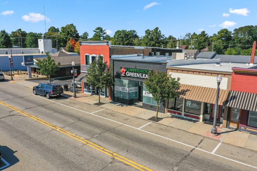 More Photos Of 122 W Superior St, Wayland Storefront For Sale