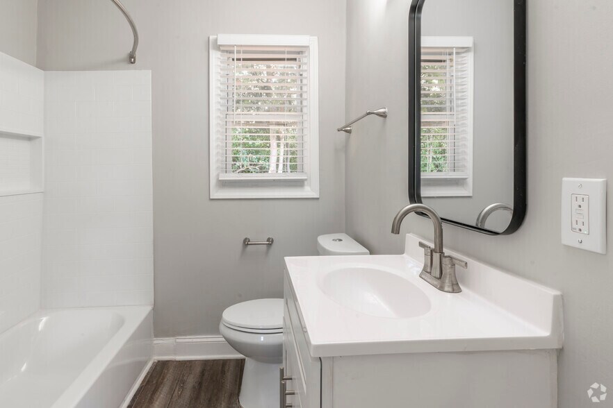 More Photos Of 2201 Alma Ct, Charlotte Apartments For Sale