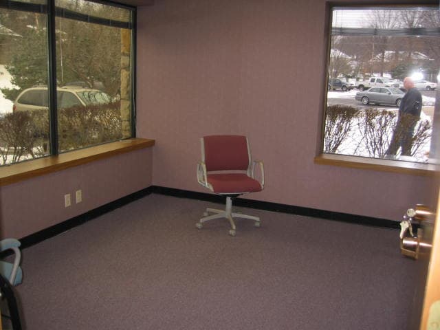 More Photos Of 7211 W 98th Ter, Overland Park Office For Lease