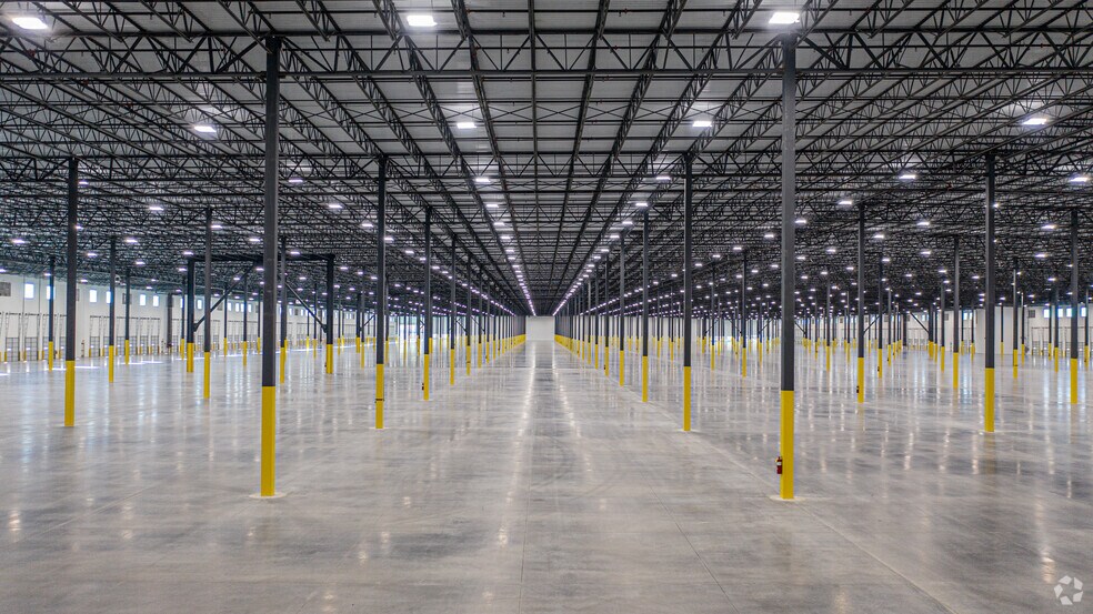 More Photos Of 3535 N Houston School Rd, Lancaster Industrial For Sale