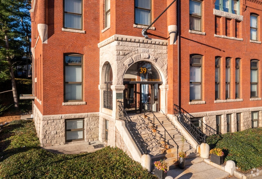 More Photos Of 39 Salisbury St, Worcester Office For Sale