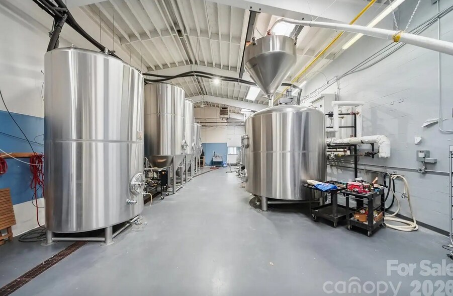 More Photos Of 47 Duke St, Granite Falls Bar For Sale