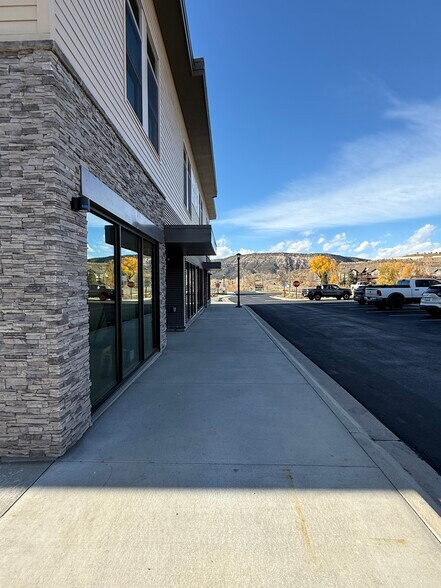 More Photos Of 205 Jasper Pl, Ridgway General Retail For Lease