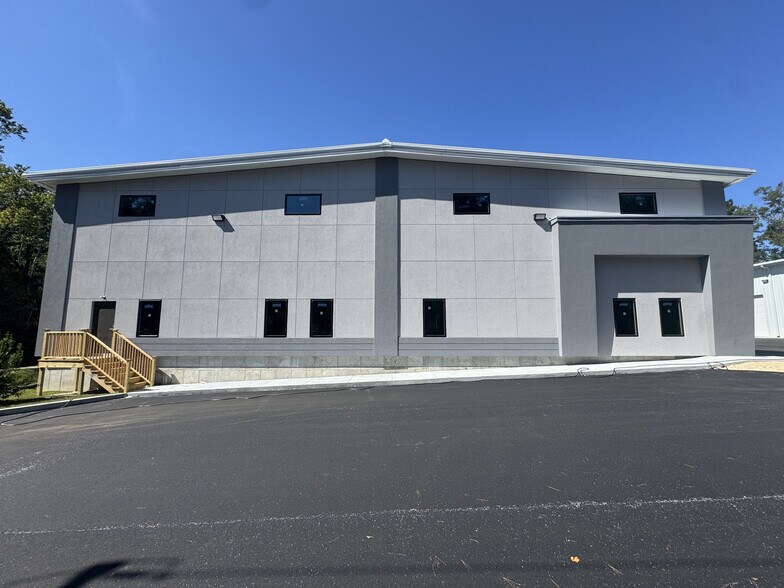 Primary Photo Of 9501 Palmetto Commerce Pky, Ladson Distribution For Lease