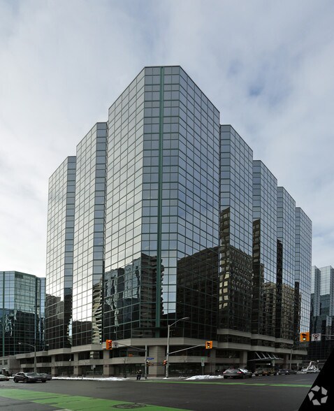 Primary Photo Of 407 Laurier Ave W, Ottawa General Retail For Lease