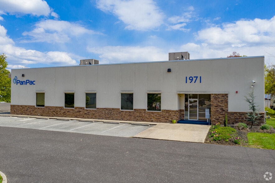 More Photos Of 1971 Old Cuthbert Rd, Cherry Hill Light Manufacturing For Lease