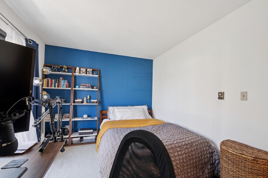 More Photos Of 459 Stow Ave, Oakland Apartments For Sale