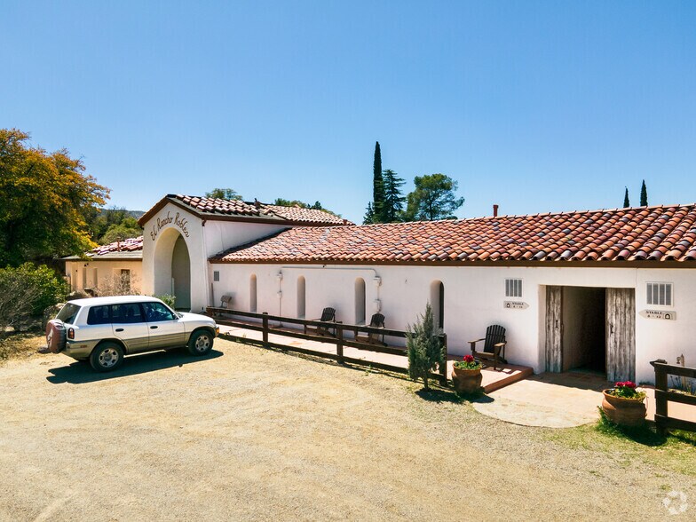 More Photos Of 1170 Rancho Robles Rd, Oracle Hotel For Sale