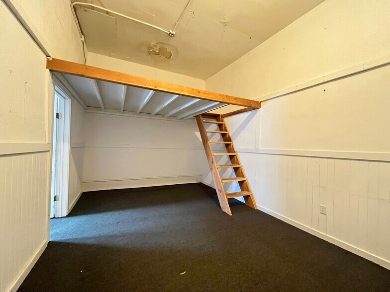 More Photos Of 736-738 Grant Ave, San Francisco Storefront Retail Office For Sale