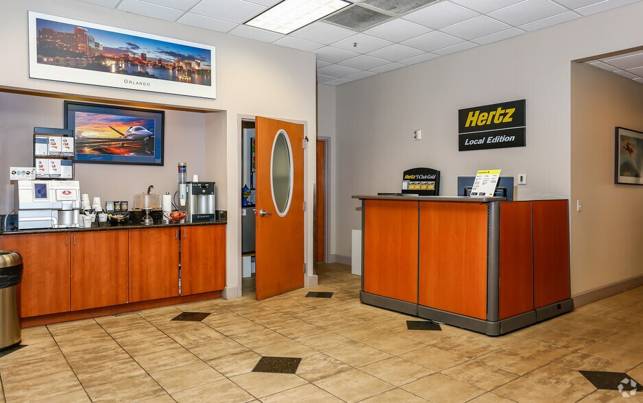 More Photos Of 321 N Crystal Lake Dr, Orlando Storefront For Lease