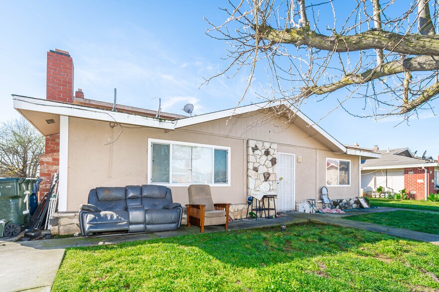 More Photos Of 10 Nedra Ct, Sacramento Apartments For Sale