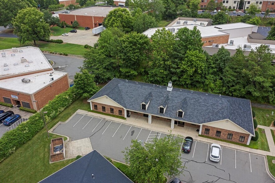 More Photos Of 2120 Crown Centre Dr, Charlotte Office For Lease