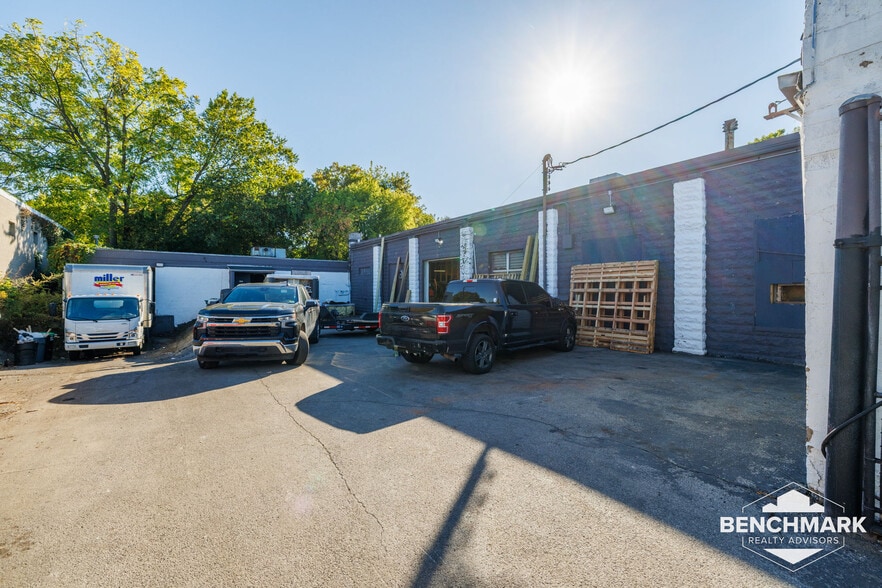 More Photos Of 545 West Ave, Rochester Warehouse For Sale