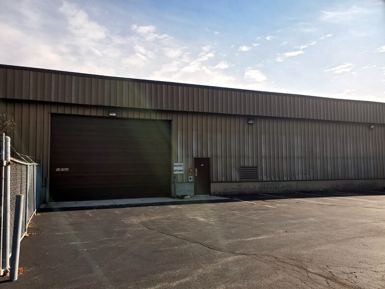 More Photos Of 255 Enterprise Dr, Lewis Center Warehouse For Lease