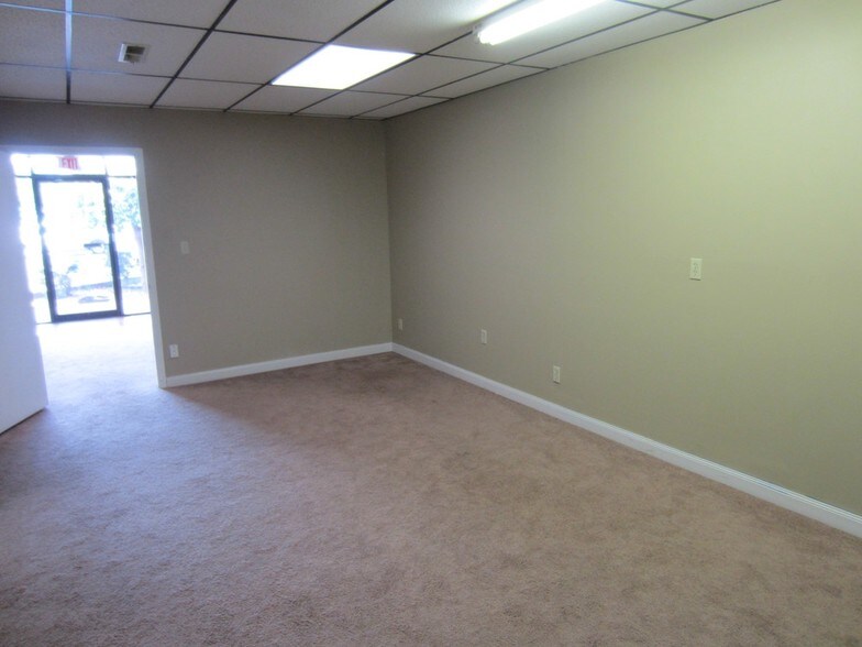 More Photos Of 5335-5337 S Campbell Ave, Springfield Office For Lease