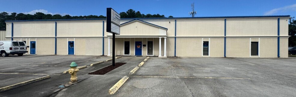 More Photos Of 9-12 Executive Cir, Savannah Industrial For Lease