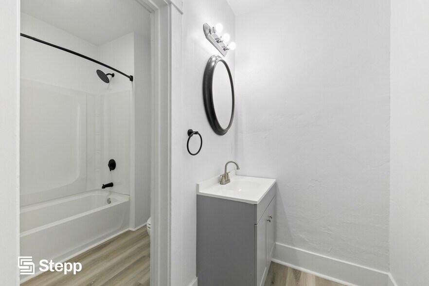 More Photos Of 721 E 7th St, Long Beach Apartments For Sale