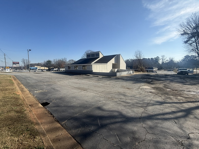 More Photos Of 3951-3987 Lawrenceville Hwy, Tucker Unknown For Lease