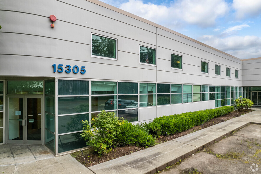 Primary Photo Of 15305 NE 95th St, Redmond Warehouse For Lease