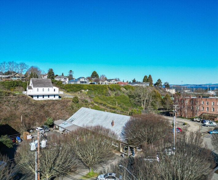 More Photos Of 802 Washington St, Port Townsend General Retail For Sale