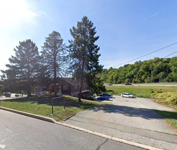 Primary Photo Of 401 Linden St, Columbia General Retail For Sale