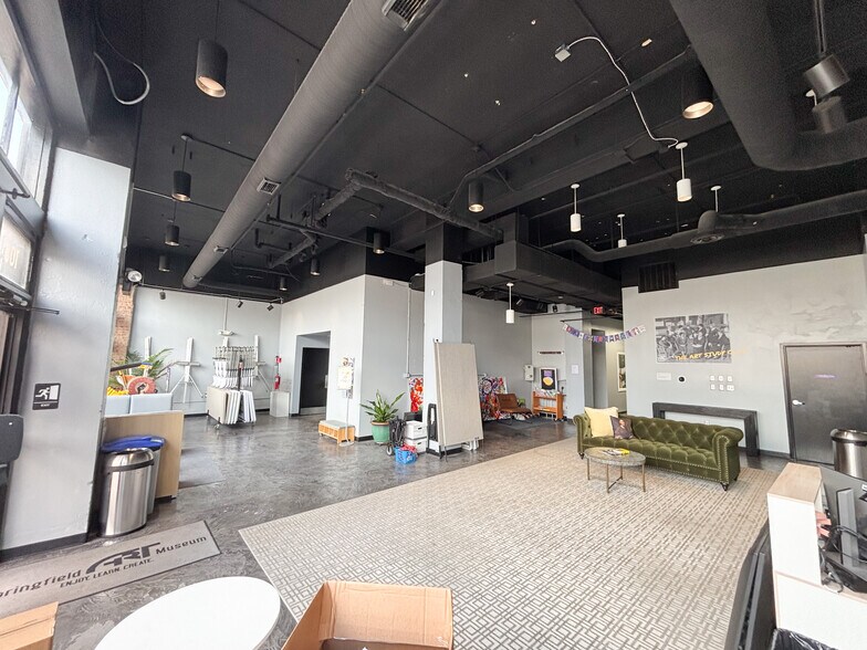 More Photos Of 431 S Jefferson Ave, Springfield Apartments For Lease